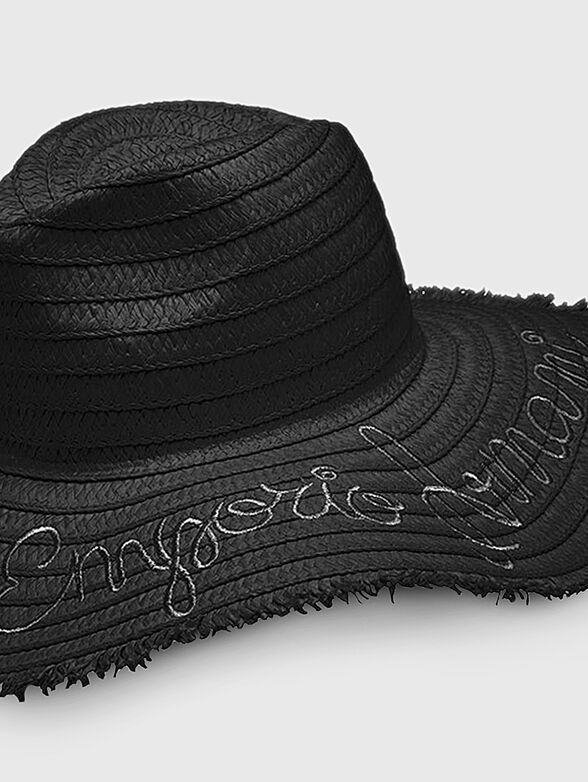 Raffia hat in black - 2
