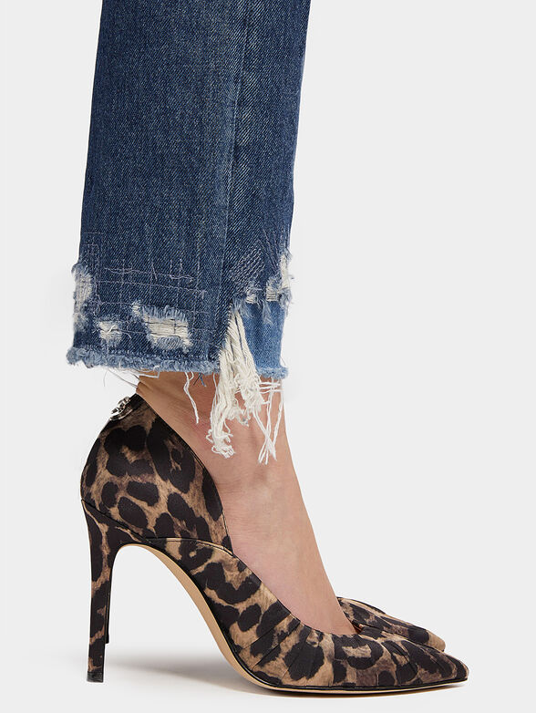 Jeans with distressed cuffs  - 3