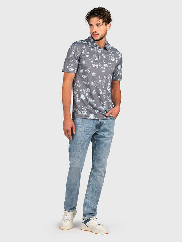 Polo-shirt with floral accent - 2