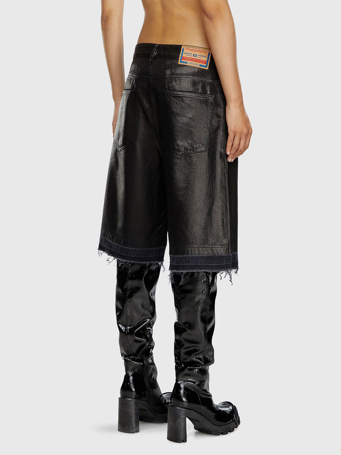 DE-SIRE-SHORT shorts brand DIESEL — Globalbrandsstore.com/en