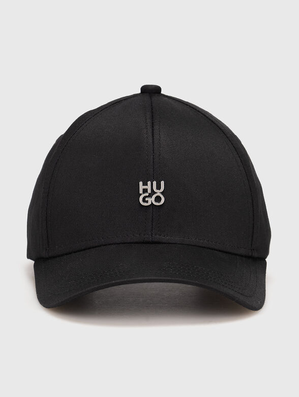 Baseball cap with embossed logo - 1