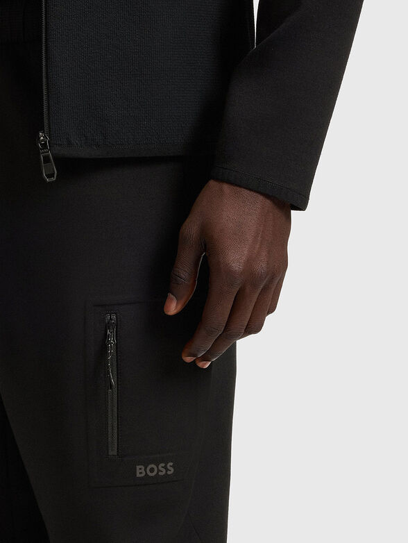 Sports trousers with elastic waist - 3