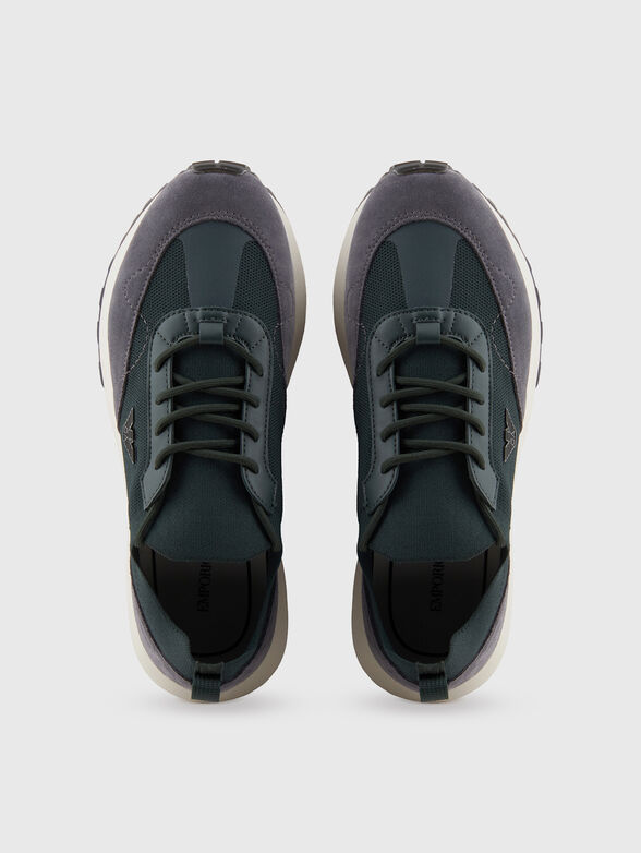 Sports shoes with logo - 6