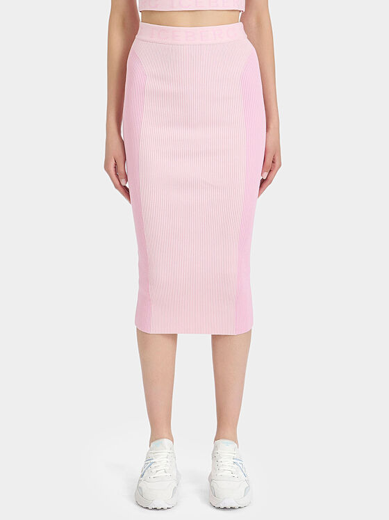 Плетена пола в розов цвят - 1