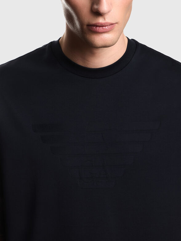 Black t-shirt - 4