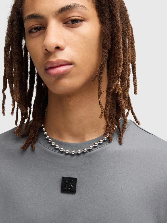 Cotton T-shirt with oval neckline in black - 4