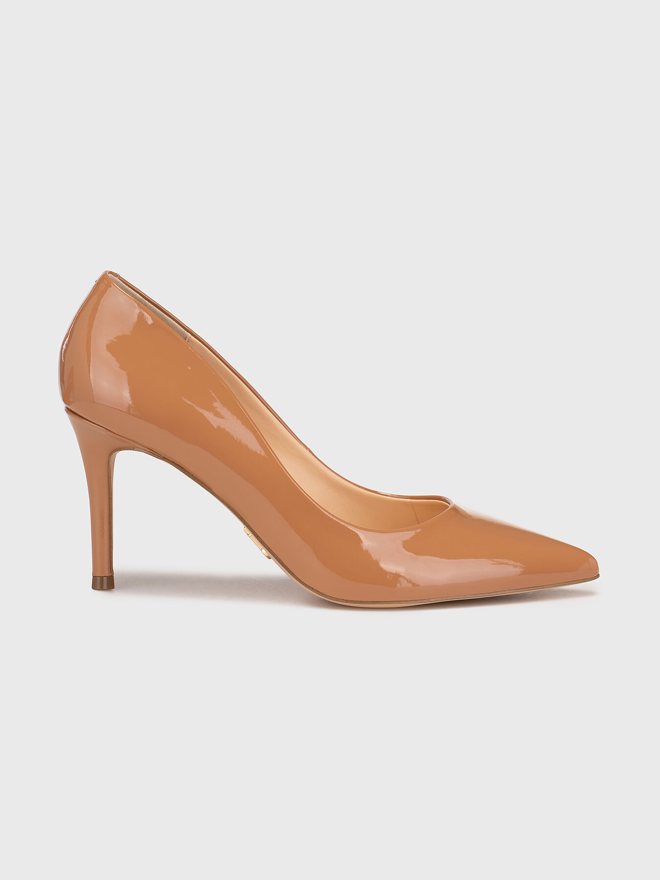 LADYBUG heeled shoes with lacquer effect brand STEVE MADDEN Globalbrandsstore en