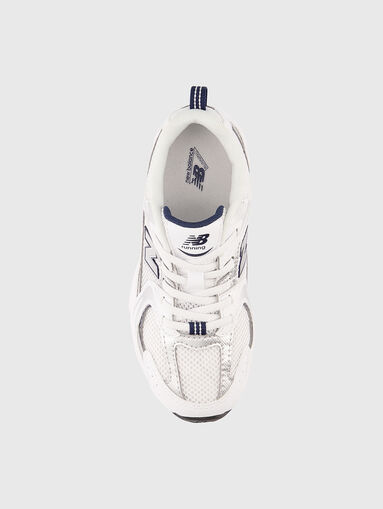 530 sports shoes with logo - 4