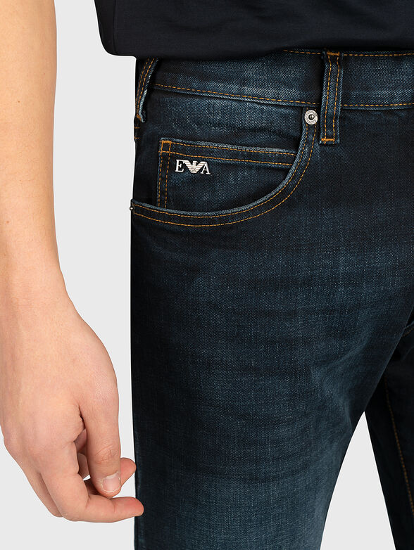 Straight jeans with washed effect - 4
