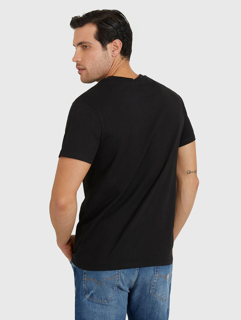 Black T-shirt with oval neckline  - 3