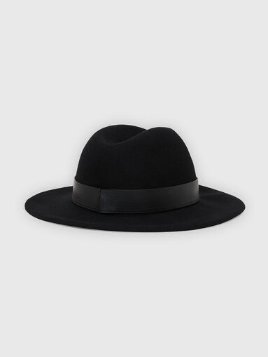 Fedora hat with logo accent - 3