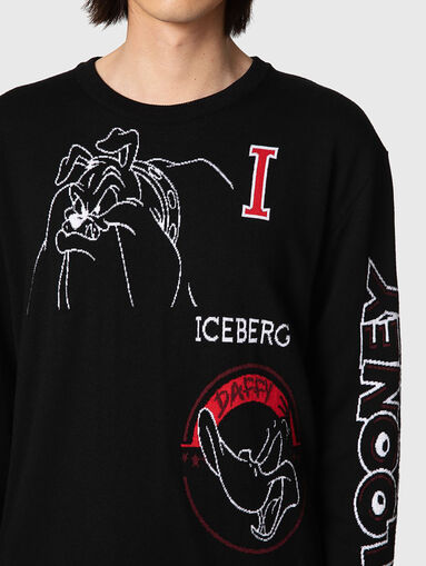 Sweater with cartoon characters  - 4
