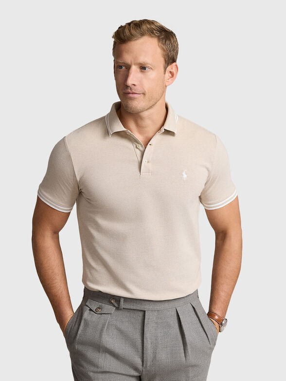 Polo shirt in beige with contrasting logo  - 0