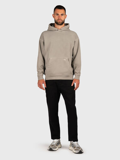 Straight trousers with elastic waist and logo - 5