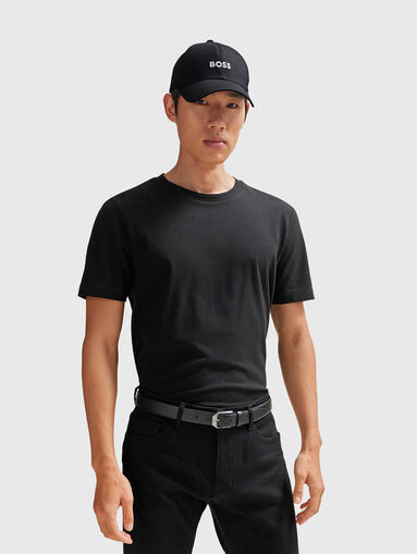 Beige hat with contrasting logo - 5