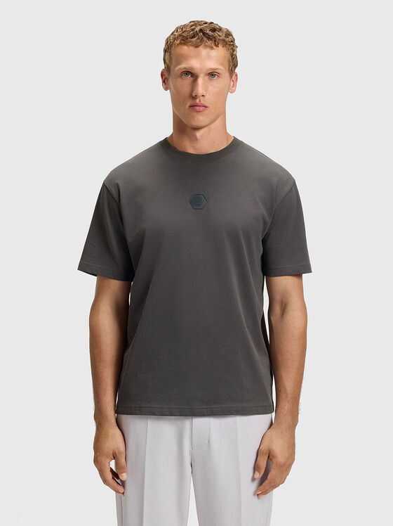 T-shirt with oval neckline in gray - 1