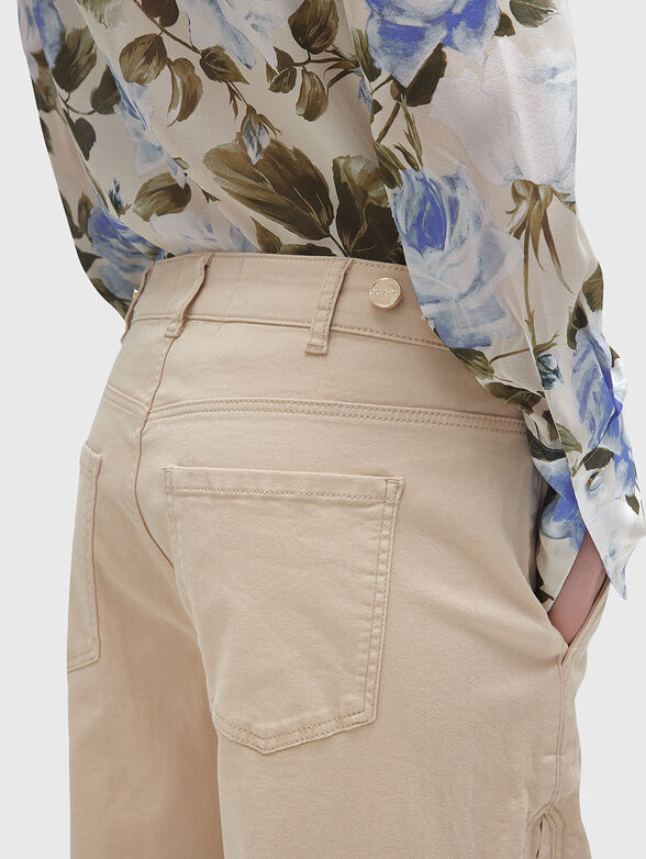 Straight trousers with side slits - 3