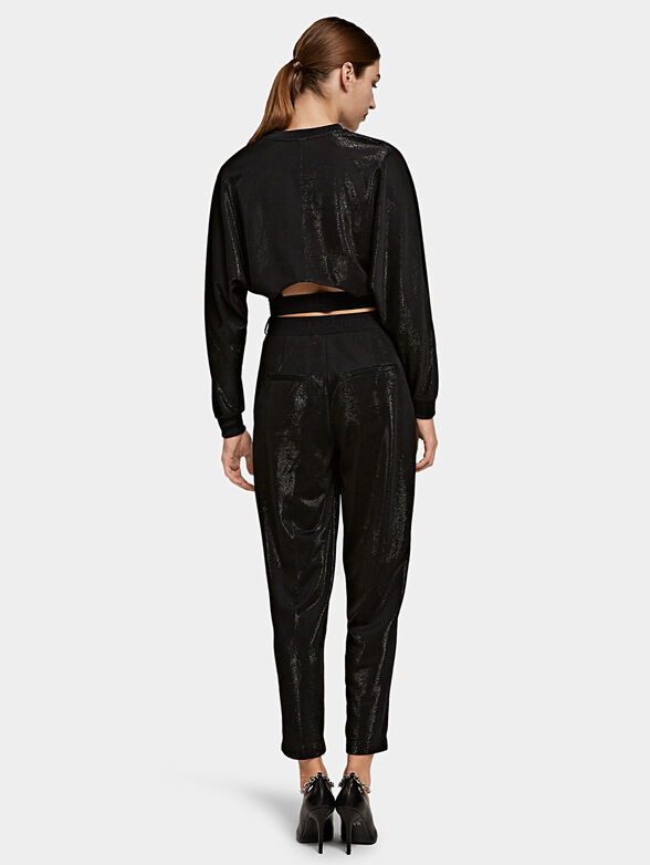 Shortened pants with glamorous finish - 4