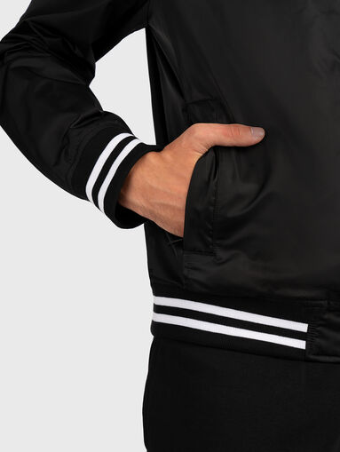 Black jacket with zip and logo patch - 4