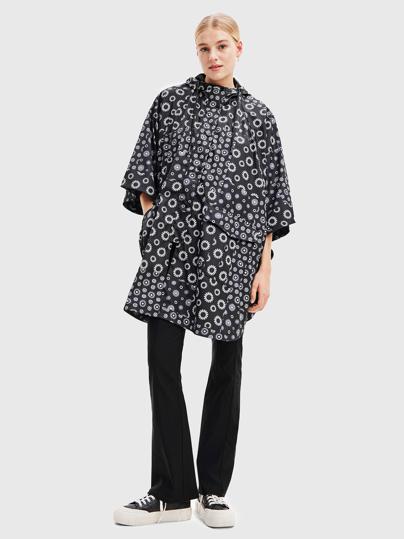 Branded raincoat discount online shopping