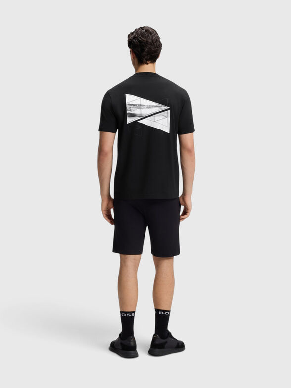 T-shirt with a statement print on the back - 2