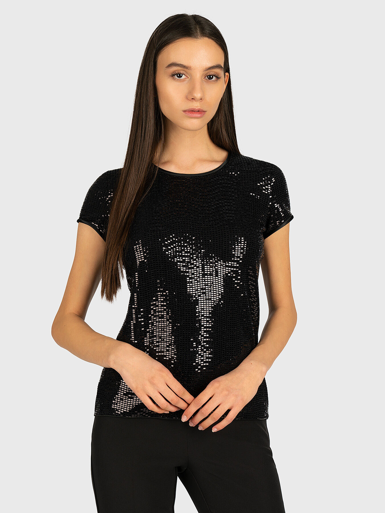 EA6H2M8U2JQ2Z-0999FW20(1).jpg?