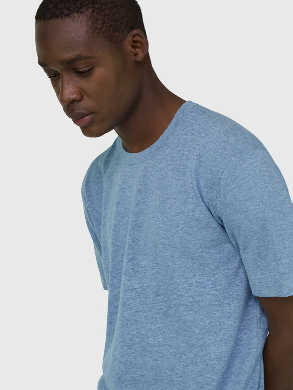 Light blue T-shirt made of a linen blend  - 4