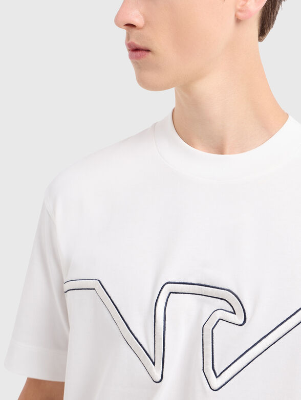 T-shirt in beige with logo embroidery - 4
