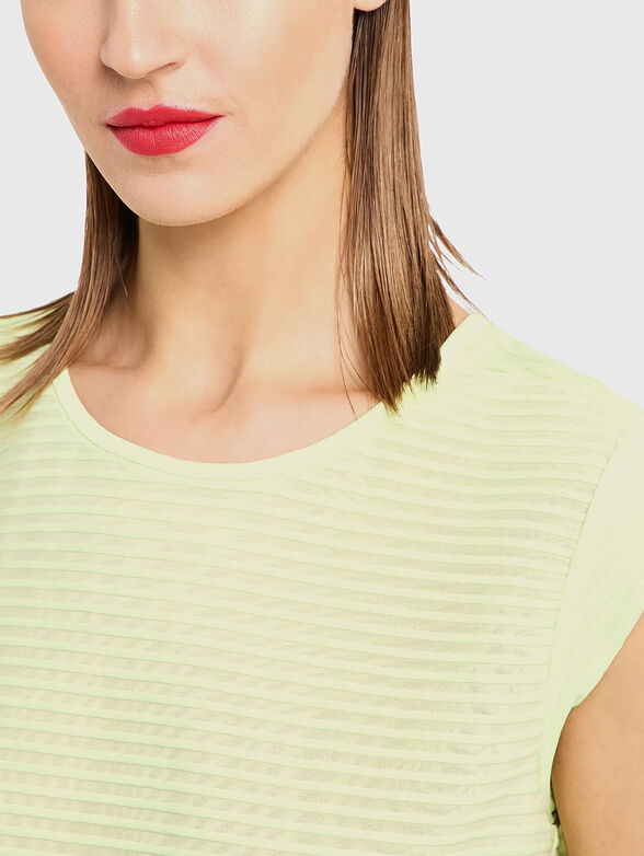 Jacquard top in fuxia colour - 4