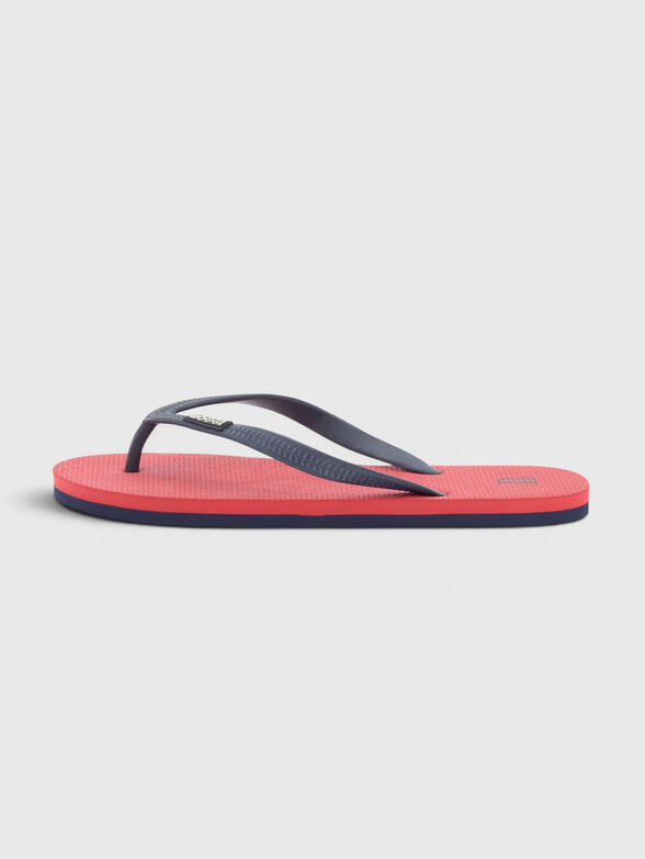 Beach slippers with a logo detail - 1