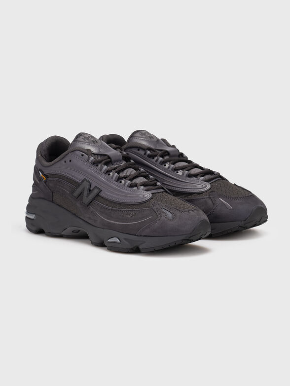 Sports shoes 1000  - 1