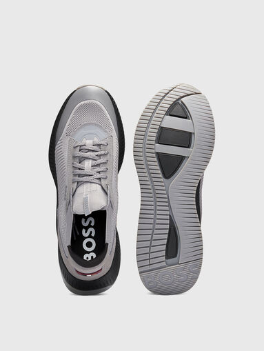 Black sports shoes with logo - 5