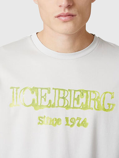 T-shirt with contrasting logo - 3