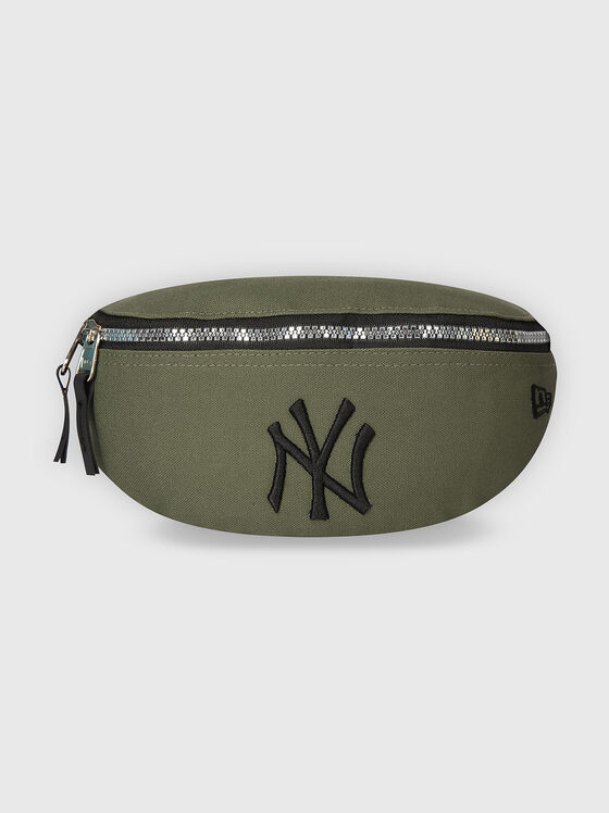 Зелена чанта за кръст с контрастно лого - 1