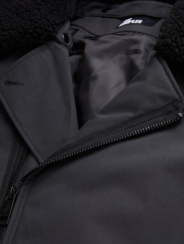 Jacket with faux fur collar in black  - 6
