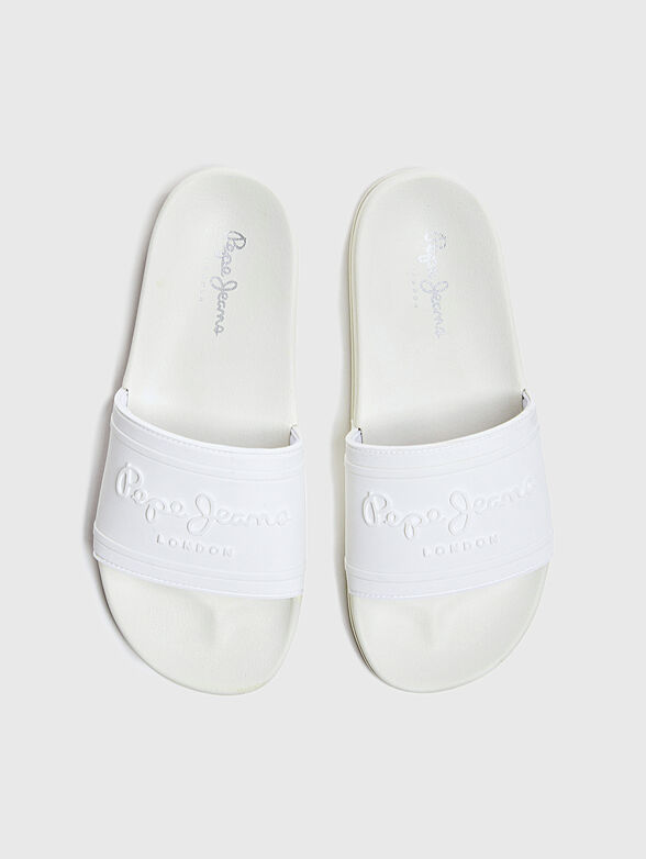 SLIDER Pink slides with embossed logo - 6