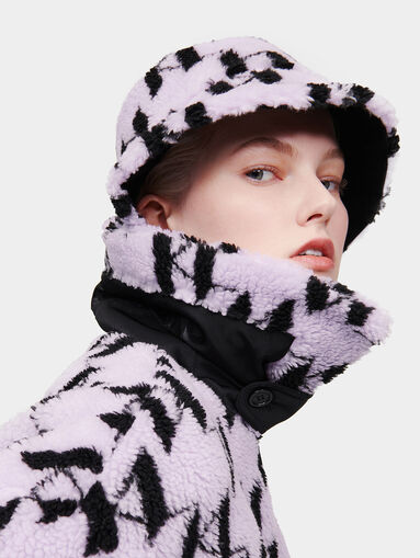 Eco fur bomber jacket with monogram print - 4