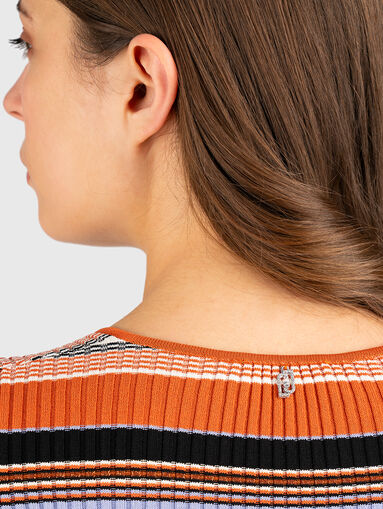 Short sleeved sweater - 5