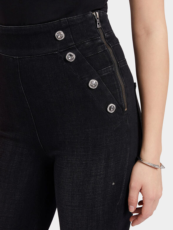 High-waisted black jeans with accent buttons - 3