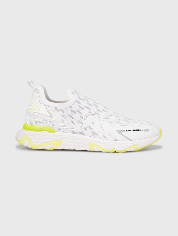 BLAZE PYRO sports shoes in black color - 1