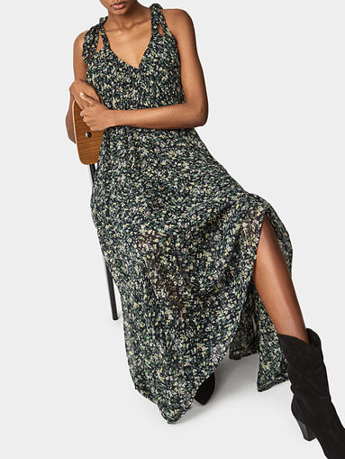 Maxi dress with floral print - 4
