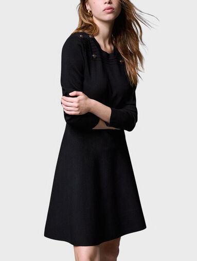 Long-sleeved knit dress - 3