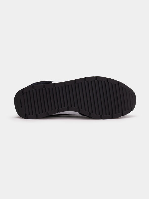 Sneakers with maxi logo print - 5