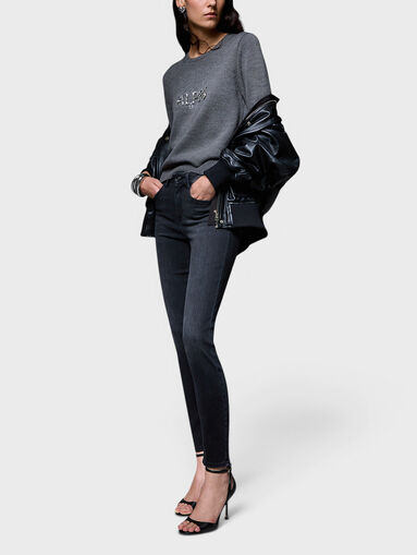Skinny jeans with rhinestones - 4