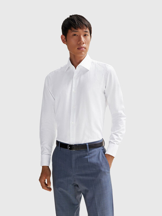 Бяла риза с класичекса яка  - 1