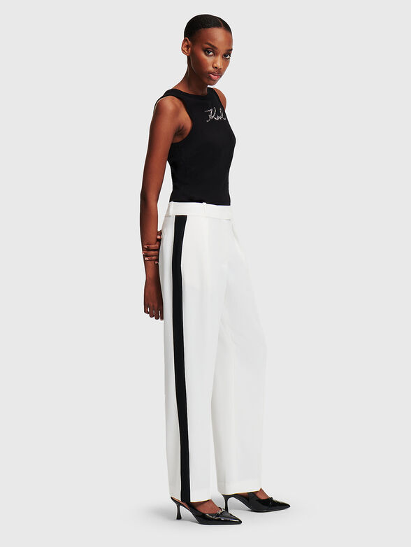 White trousers with contrast trims - 3
