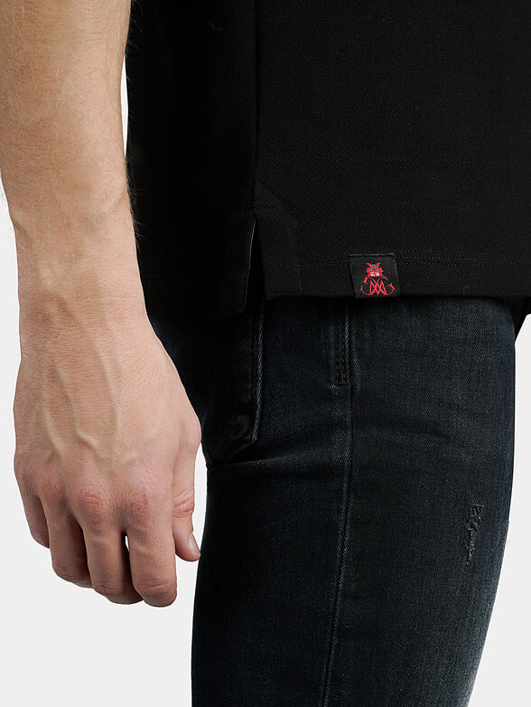 Black polo-shirt with contrasting embroideries - 5