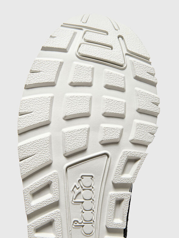 N.92 ADVANCE sports shoes in black color - 5