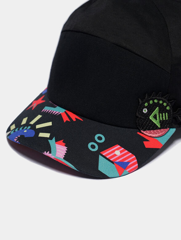 Black baseball cap with colorful print - 3