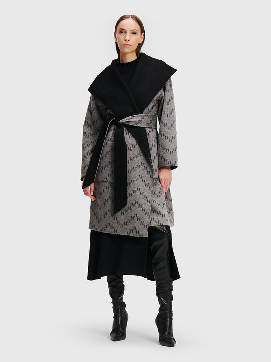Палто с две лица - 1